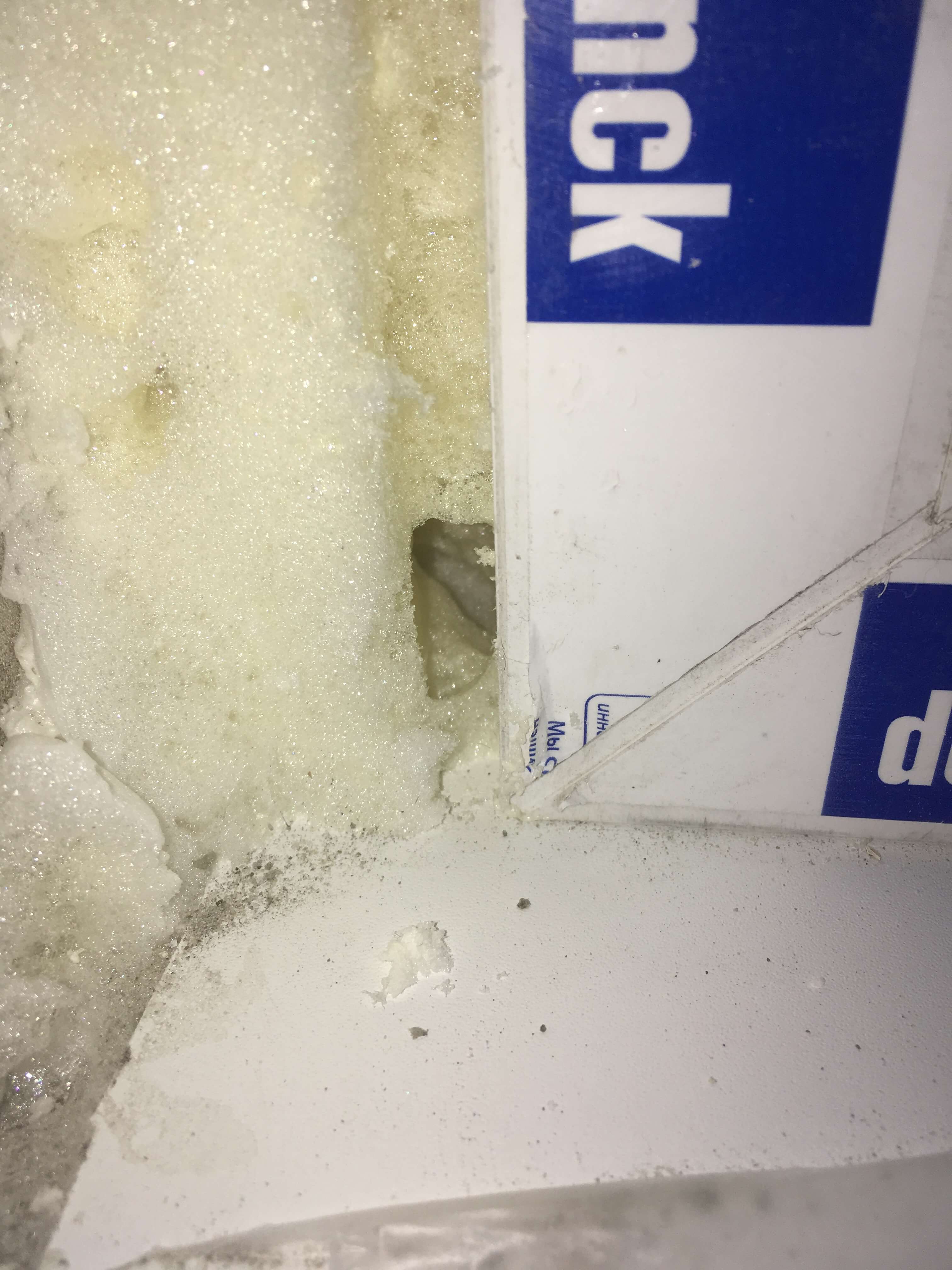 пустоты в монтажном шве